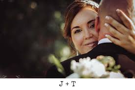 Es curioso, pero como decía el gran fotógrafo de bodas mejicano fer juaristi, trabajamos para personas que aún no han nacido, para bebés que un día serán hombres, o para hijos o nietos que todavía no han visto la luz. El Creador De Recuerdos Fotografo De Boda En Sevilla