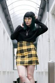 90 S Black And White Checkered Skirt Outfit Ootd Yellow Tartan Skirt Clueless 90s 90sinspired Grunge Grungeootd Ootd Alternative Tarta Yellow Tartan Skirt Tartan Skirt Outfit Yellow Plaid Skirt