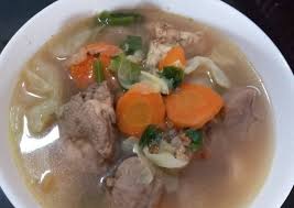 Menurut pakar, ia mengandungi asid lemak dan protein yang mana boleh membantu anda membina dan memperbaiki otot, tulang, kulit dan sel darah yang sihat. Bagaimana Cara Memasak Sempurna Sup Ayam