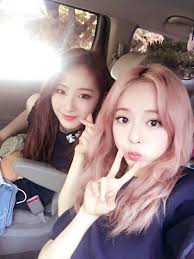 Most underrated LOOÎ Î” ship - Random - OneHallyu