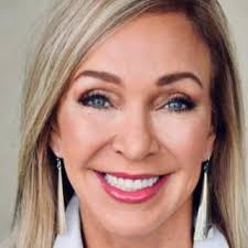 Alda Haas's Instagram, Twitter & Facebook