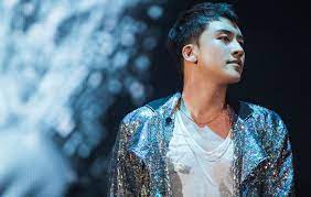 With tenor, maker of gif keyboard, add popular bigbang seungri animated gifs to your conversations. Ex Big Bang Member Seungri Reportedly Faces Five Year Jail Sentence