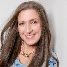 Tami Beach's Instagram, Twitter & Facebook