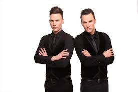 双胞胎兄弟图片-双胞胎男人素材-高清图片-摄影照片-寻图免费打包下载