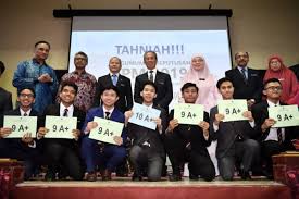 Limited time sale easy return. Pm Makes Surprise Visit To Sas To Celebrate Students Outstanding Spm Results Prime Minister S Office Of Malaysia