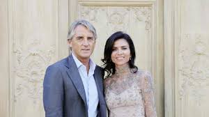 Mancini's playing career with the azzurri was complicated and unfulfilled, but the former manchester city coach is making up for that now. Roberto Mancini Moglie Figli E Vita Privata Dell Allenatore