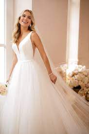 Ball Gown Wedding Dress Classic Wedding Dress Style 6581 From Stella York See More Wedding Dress Ins Ball Gowns Wedding Wedding Dresses Wedding Dress Sizes
