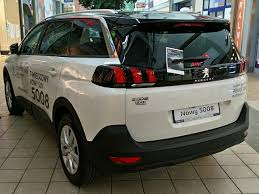 With a sporty design the new peugeot 5008 revamps the modernity of its lines, inaugurating the design codes of tomorrow. File Peugeot 5008 2017 02 Jpg Wikimedia Commons