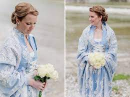 Aktuelle mode für jeden anlass. Wenn Ein Fan Von 1860 Munchen Heiratet Dann Naturlich In Blau Weiss Das Dazu Passende Brautdirndl Ist Einfach Umwerfend Schaut Braut Dirndl Dirndl Hochzeit
