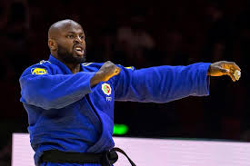 Depois de dois títulos mundiais, os primeiros da história do judo. Bicampeao Mundial Jorge Fonseca Ataca Medalha No Judo