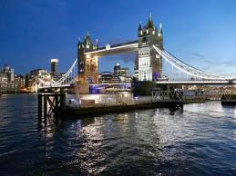 Bridge investment group paid $64.6 million for downtown miami's museum tower, marking the company's fourth office acquisition in south florida this year. Tower Bridge Nicht Nur Irgendeine Brucke Londonausflug De