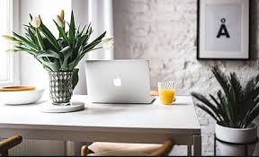 Ide lain buat kamu yang enggak punya tempat untuk dijadikan ruang bekerja. 8 Desain Ruang Kerja Di Rumah Untuk Maksimalkan Work From Home Blog Ruparupa