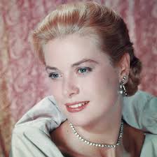 Durch ihre hochzeit änderte sich ihr name in fürstin gracia patricia. 14 Geheimnisse Uber Grace Kelly