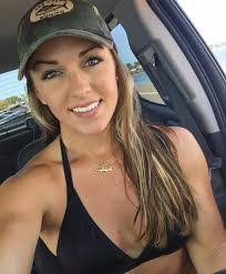 Laura Longnecker's Instagram, Twitter & Facebook