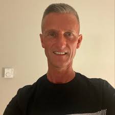 half British. half Turkish Cypriot 👋🏼