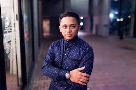 Saat ini, beliau diamanahkan untuk menjadi salah satu pengurus dewan kemakmuran masjid dan imam muda masjid al hambra andalusia islamic center. Imam Muda Asyraf Teringin Berpoligami