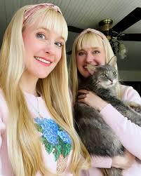 Good Friday blessings from Harptopia! Wishing you a wonderful Easter  weekend! 🩵🩵