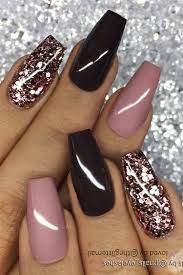 Not Only That But Gold Nails Can Be Dressed Up Or Down To Suit Any Occasion From A Relaxed Day To A Special Event Rose Gold Nail Art Rose Gold Nails