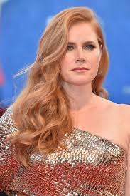 They both arrived several days back, and i guess they've been doing press and having fun ahead of last night's premiere of arrival. Amy Adams Long Curls Amy Adams Hair Looks Stylebistro
