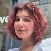 Karyn Mckenzie's Instagram, Twitter & Facebook