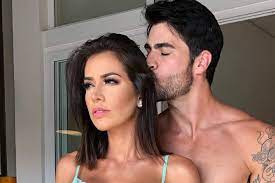 Postado por fco adriana sant'anna às 18:05 nenhum comentário Ex Bbb Adriana Sant Anna Desabafa E Revela Bullying Sofrido Da Mae E Amigos Chamada De Burra Tempo Todo Tv Foco