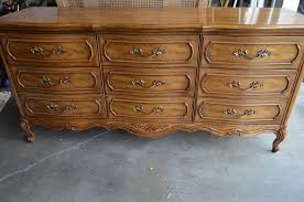 Buying your bed together with coordinating nights stands plus a dresser or chest gives you extraordinary value. Thomasville Bedroom Set Value Help My Antique Furniture Collection