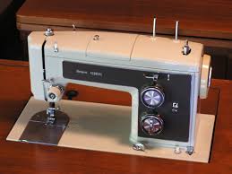 Thanks in advance for any help anyone can give me! Just Like Mom S Kenmore Sewing Machine Model 158 17560 Sewing Machine Sewing Machine Repair Vintage Sewing Machines