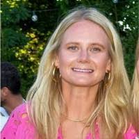 Caroline Schoen's Instagram, Twitter & Facebook