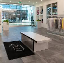 The centre stretches over more than two million square feet, making it the third largest mall in the country. Luxury Streetwear Retailer Plus Yorkdale Shopping Centre Is Now Open