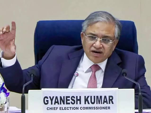 SC issues notice to Centre, EC on plea seeking CEC Gyanesh Kumar's suspension, may annul decisions if they breached law - The Economic Times