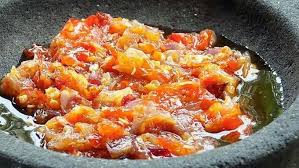 Setelah semua selesai, segera hidangkan untuk disantap bersama keluarga tercinta. Resep Membuat Iga Penyet Sambal Bawang Yang Nikmat Luar Biasa