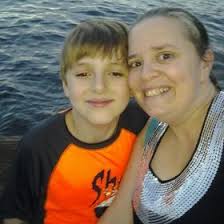 Deanna Levitt's Instagram, Twitter & Facebook