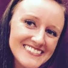 Hilary Spear's Instagram, Twitter & Facebook