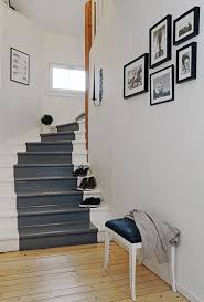 Repeindre Escalier En 2 Couleurs Gris Perle Et Gris Anthracite Comment Repeindre Un Escalier Repeindre Escalier Idee Deco Hall