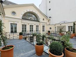 Découvrez des biens d'exception sur propriétés le figaro ! Gerard Depardieu Selling Paris Mansion Business Insider
