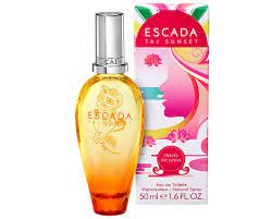 Discover some of the top perfumes for women online at avon's perfume shop where you'll find fragrances for the mood you're in or the mood you want to create. 10 Best Fruity Perfumes For Women The Royale