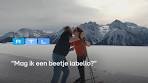 Adrienne deelt eerste kusje uit aan Frits tijdens romantische ... - YouTube