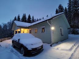 Alle finnischen reiseziele, rundreisen durchs land der tausend seen. See Und Schnee In Finnland Tiguan Und Hutte Am Saimaa Roads R Us