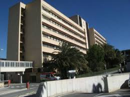 Información y servicios de hospital general universitario de elche. El Primer Paciente Con Coronavirus Ingresado En La Uci De Elche Pasa A Planta Radio Elche Cadena Ser
