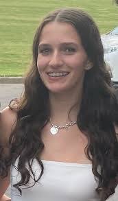 Iona Robertson's Instagram, Twitter & Facebook