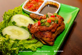 Sambal ini pas banget di sajikan sama ayam bakar.rasanya enak menggigit selamat mencoba. Ayam Bakar Enak Di Medan Alpermata Com