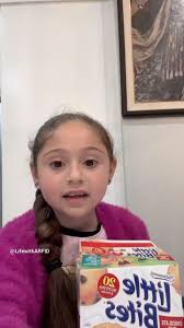 ANOTHER FOOD GOING ON THE SAFE LIST!!! 👏🏻🎉🎊 These are the @entenmanns  chocolate chip Little bites muffins that you guys suggested I try since i  didn’t like the blueberry ones. This are so good!!! They ...