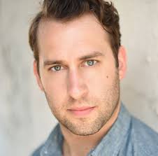 About THE COLUMNIST Artists