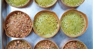 Masukan bahan kering kecuali (toping, baking soda, dan. 137 Resep Martabak Mini Pandan Enak Dan Sederhana Ala Rumahan Cookpad
