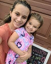 Linda Truex's Instagram, Twitter & Facebook