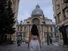 București, es la capital y ciudad más poblada de rumania, así como su principal centro industrial, comercial y cultural. Que Ver En Bucarest En 2 Dias El Encanto De Little Paris