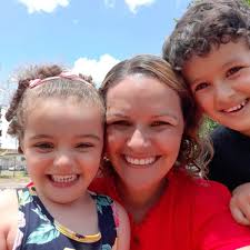 Dondoca by Camila Sudano