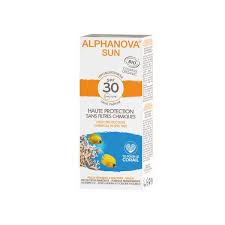 Pour Une Creme Solaire Bio Et Vegan A Haute Protection Solaire Et A La Texture Legere Achetez Pas Cher Alphanova Su Creme Bio Creme Solaire Protection Solaire