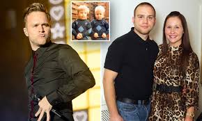 The singer, 35, got teary when. Olly Murs Estranged Twin Brother Speaks About Their Feud Daily Mail Online