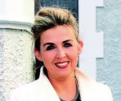 Geraldine Cameron's Instagram, Twitter & Facebook